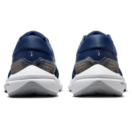Nike Air Zoom Vomero 16 Nike Air Zoom Vomero 16